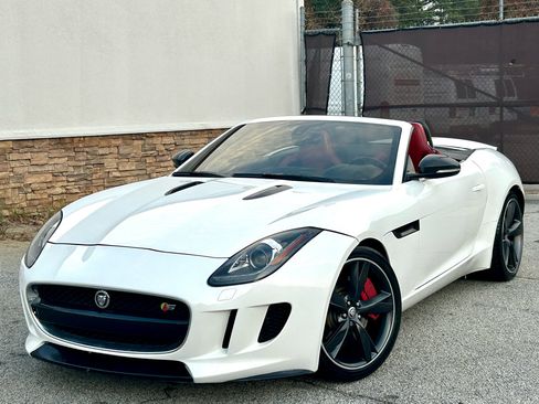 Used 2014 Jaguar F-TYPE S image 3