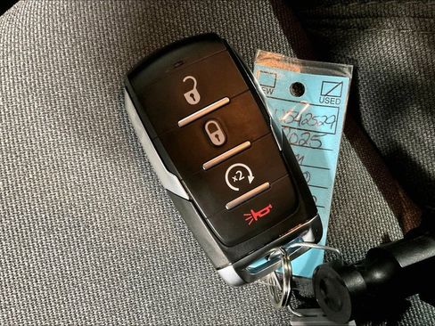 Used 2025 RAM 1500 Big Horn image 13