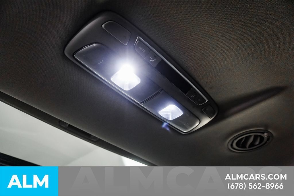 Used 2024 Kia Telluride EX w/ EX Captain's Chair Package FWD image 54