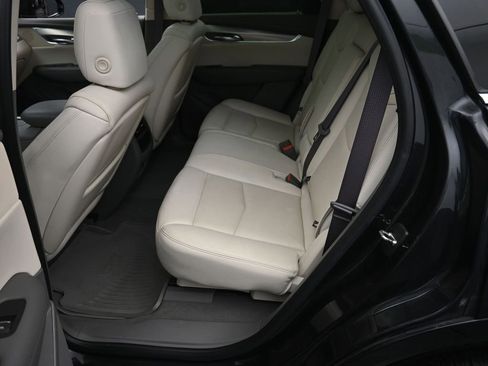 Used 2019 Cadillac XT5 Luxury AWD/4WD image 10