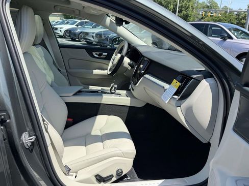New 2026 Volvo V60 B5 Cross Country Plus w/ Climate Package AWD/4WD image 11