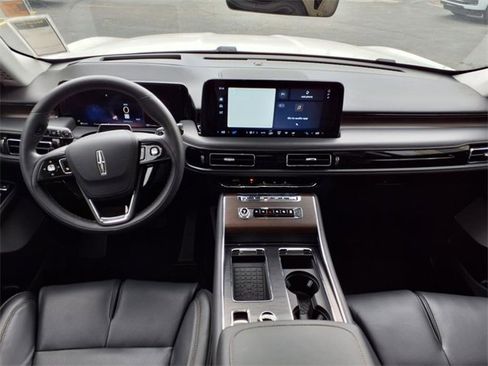 New 2025 Lincoln Aviator Reserve w/ Equipment Group 201A image 6
