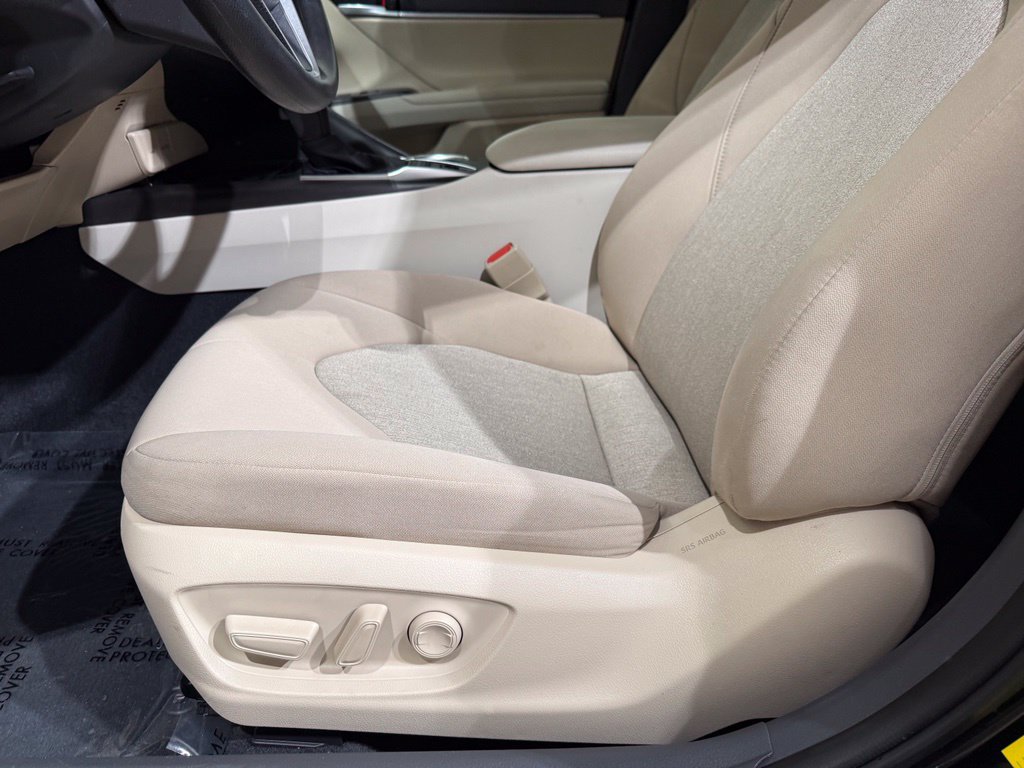 Certified 2023 Toyota Camry LE FWD image 13