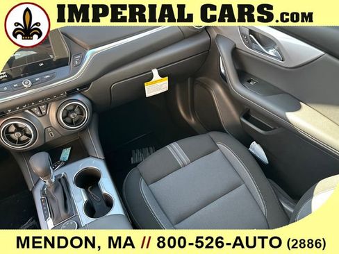 New 2025 Chevrolet Blazer LT w/ Midnight/Sport Edition image 20