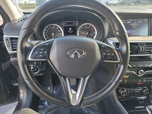 Used 2019 INFINITI QX30 LUXE AWD image 20