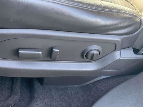 Used 2014 Buick Enclave Leather FWD image 19