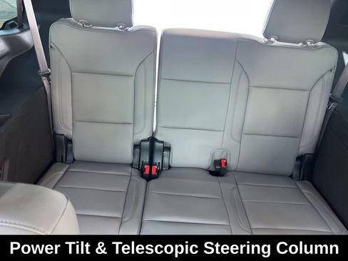 Used 2022 Chevrolet Tahoe LT w/ Luxury Package image 30