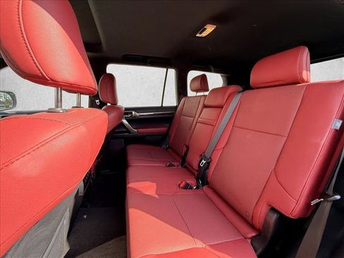 Used 2023 Lexus GX 460 Premium w/ Premium Plus Package AWD/4WD image 12