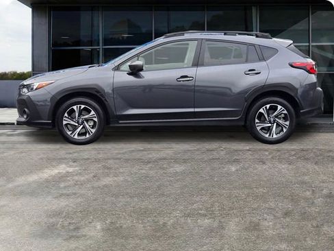 Certified 2025 Subaru Crosstrek 2.0i Premium image 7