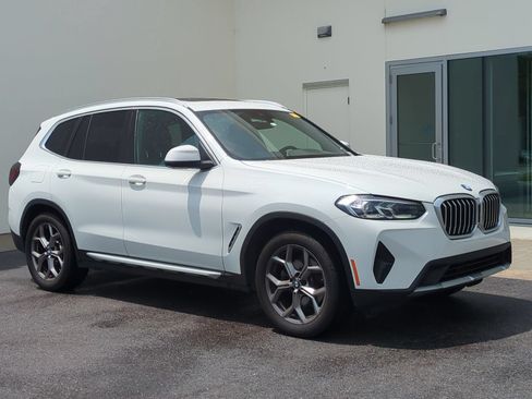 Used 2022 BMW X3 xDrive30i w/ Premium Package 2 AWD/4WD image 2