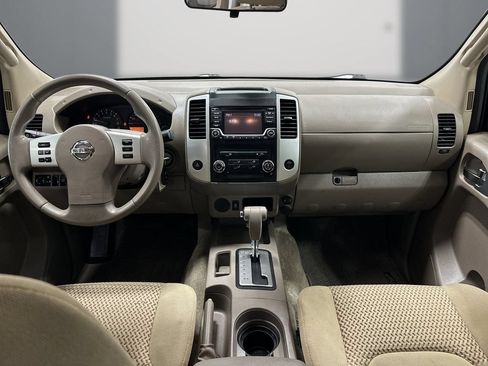 Used 2017 Nissan Frontier SV RWD image 18