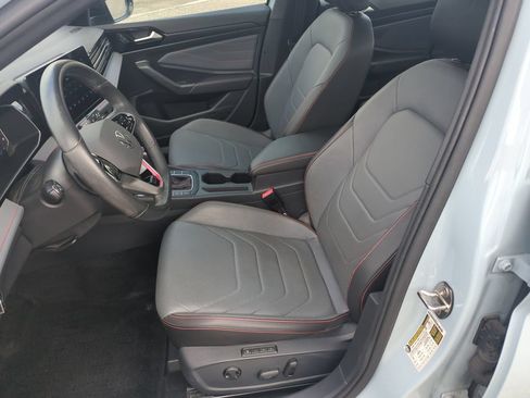 Used 2025 Volkswagen Jetta GLI Autobahn FWD image 12