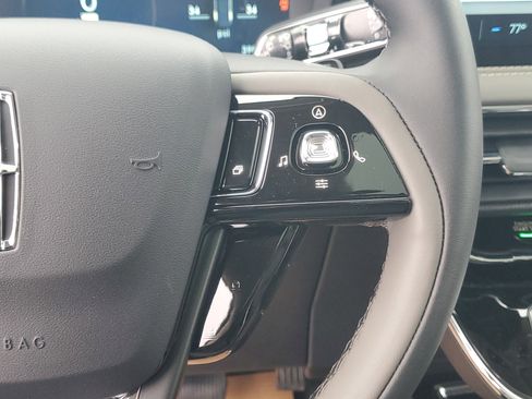 New 2026 Lincoln Corsair Premiere image 18