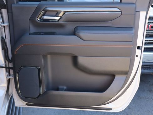 New 2026 GMC Sierra 1500 SLT w/ SLT Premium Plus Package image 24