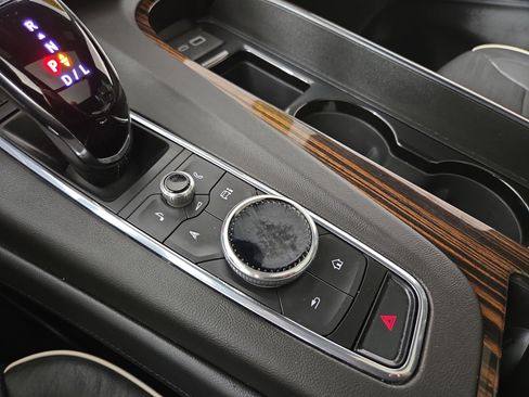 Used 2023 Cadillac Escalade ESV Premium Luxury w/ LPO, Floor Liner Package AWD/4WD image 29