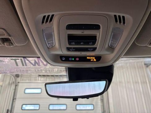 Used 2022 Buick Envision Essence w/ Technology Package II FWD image 21