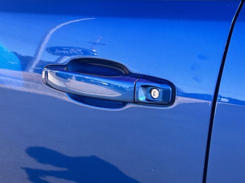 Used 2020 GMC Canyon SLE w/ SLE Convenience Package image 28