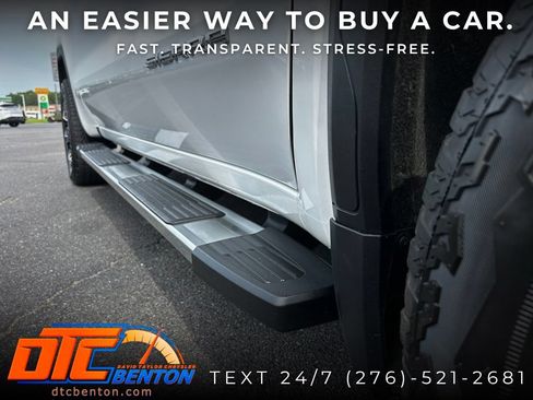 Used 2020 GMC Sierra 1500 SLT w/ SLT Premium Plus Package AWD/4WD image 28