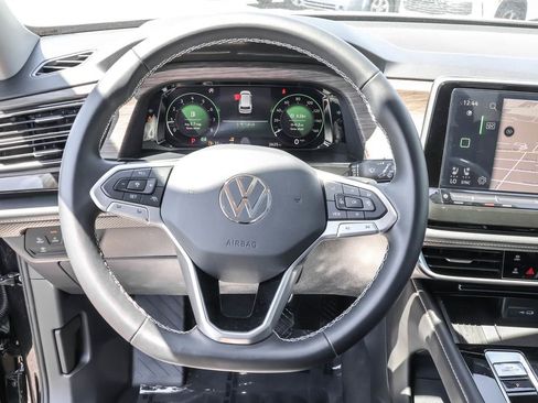 Used 2026 Volkswagen Atlas SEL AWD/4WD image 21