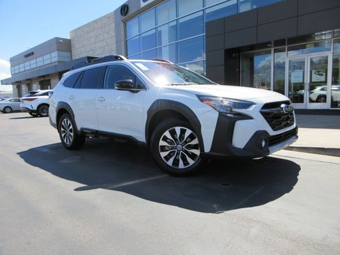 Used 2023 Subaru Outback Limited XT AWD/4WD image 14
