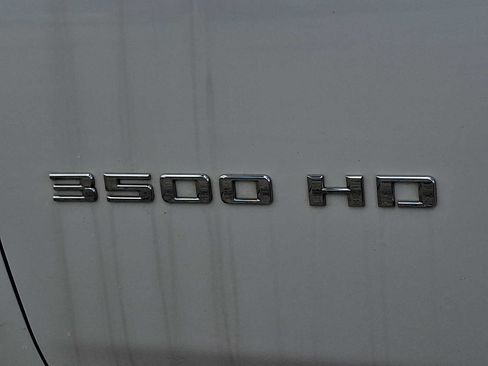Used 2022 Chevrolet Silverado 3500 High Country w/ Technology Package image 40