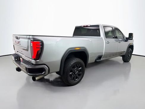 Used 2025 GMC Sierra 2500 AT4 AWD/4WD image 10