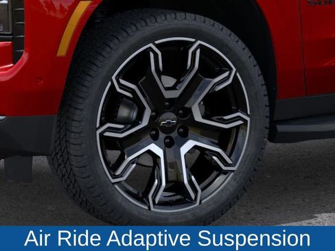 New 2026 Chevrolet Suburban RST image 9