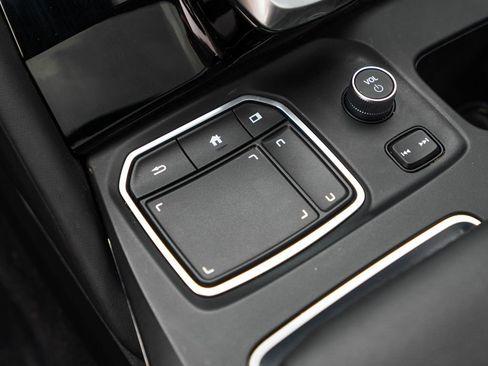 Certified 2023 Acura MDX SH-AWD w/ Technology Package image 32