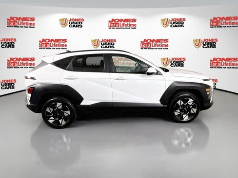 Certified 2025 Hyundai Kona SEL AWD/4WD image 16