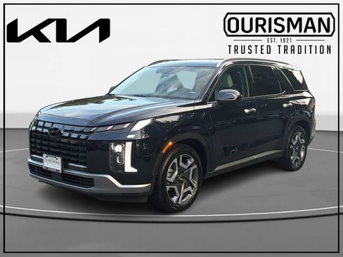 Used 2024 Hyundai Palisade Limited AWD/4WD image 2