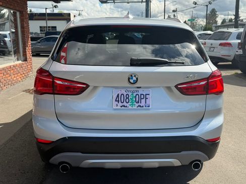 Used 2017 BMW X1 xDrive28i image 4