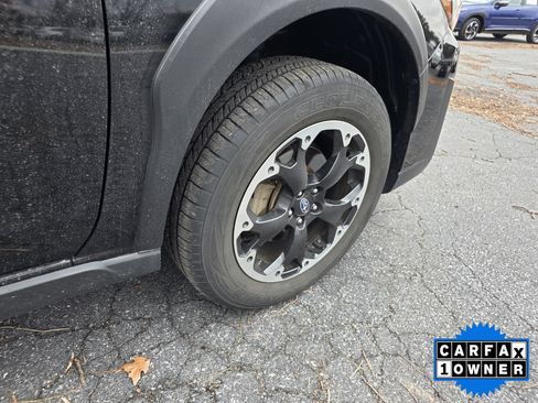 Used 2023 Subaru Crosstrek 2.0i Premium image 11