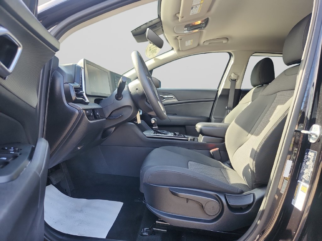Certified 2023 Kia Sportage LX AWD/4WD image 10