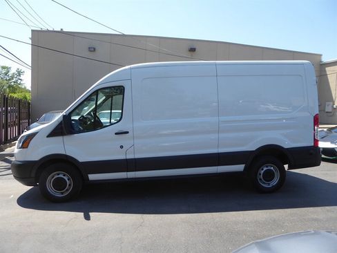 Used 2018 Ford Transit 350 148 Medium Roof RWD image 4
