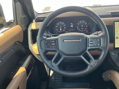Used 2026 Land Rover Defender 110 S AWD/4WD image 25