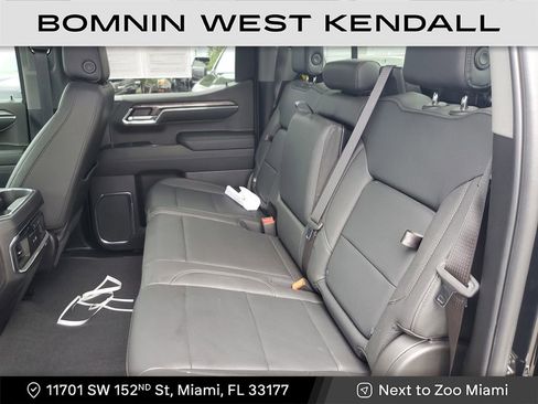 Used 2024 Chevrolet Silverado 1500 LTZ w/ LTZ Premium Package image 17