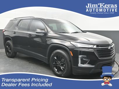 Used 2023 Chevrolet Traverse LT