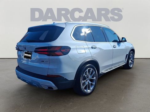Used 2024 BMW X5 sDrive40i w/ Premium Package image 6