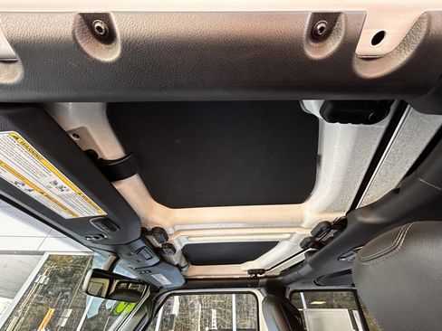 Certified 2023 Jeep Wrangler Sahara w/ Cold Weather Group image 41