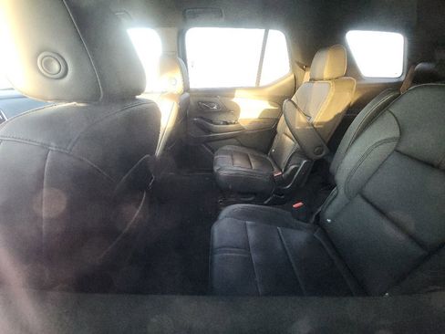 Used 2023 Chevrolet Traverse RS FWD image 4