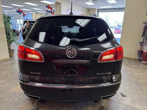 Used 2017 Buick Enclave Leather AWD/4WD image 8