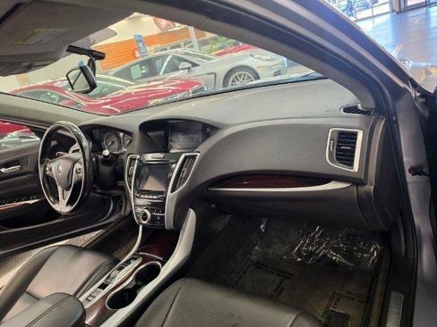 Used 2016 Acura TLX V6 FWD image 9