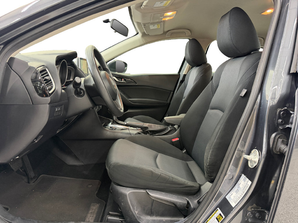 Used 2016 MAZDA MAZDA3 i Sport FWD image 10