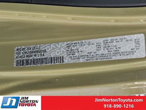 Used 2025 Jeep Wrangler Sport image 34