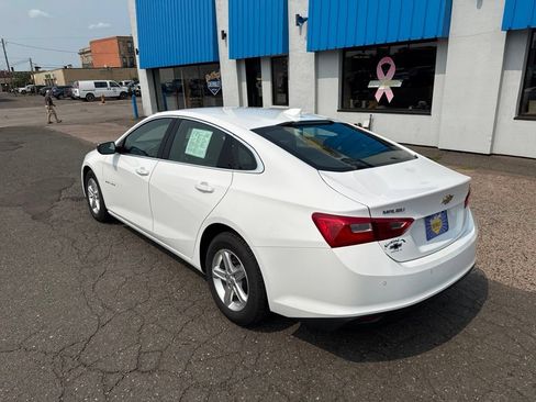 Used 2024 Chevrolet Malibu LT FWD image 16