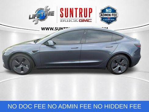 Used 2023 Tesla Model 3 Standard Range RWD image 2