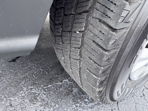 Used 2017 Ford Transit 150 XLT image 13