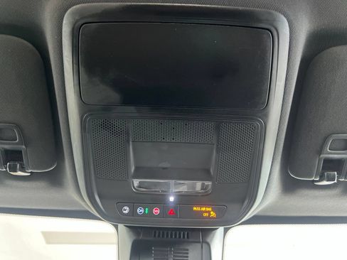 Used 2025 Chevrolet Equinox LT FWD image 56