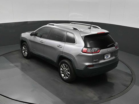 Used 2019 Jeep Cherokee Latitude Plus w/ Comfort/Convenience Group image 23