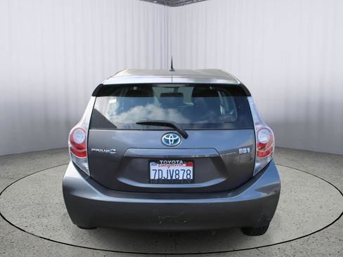 Used 2013 Toyota Prius C Two image 6